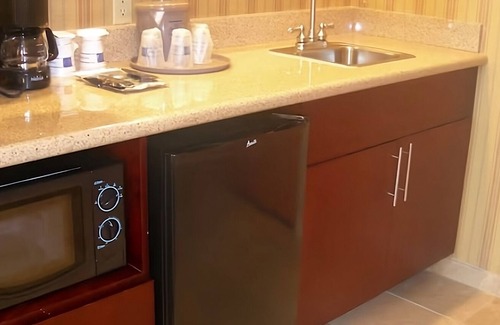 Westside Hotel | ABQ Desert Escape! 2 Relaxing Units, Indoor Pool, Free Breakfast, Pets Allowed!