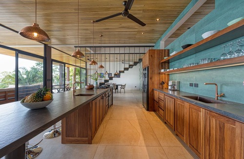 Ballena Villa | ABSOLUTE luxury - Olympic pool - jacuzzi - Yoga Shala- Gym - Concierge- Security