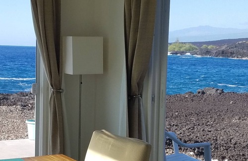 Captain Cook House | Absolute Ocean Front Home at Sea Level Hale Hokulani "House of the Heavenly Star