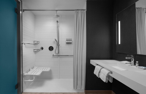 Carver City - Lincoln Gardens Hotel | AC Hotel by Marriott Tampa Airport