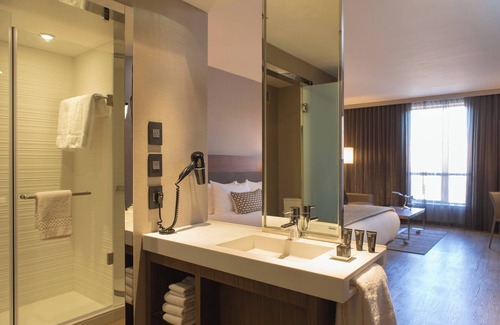 Westport Hotel | AC Hotel Kansas City Plaza
