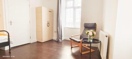Brent Apartment | Acacia Flat 189 in Wembley