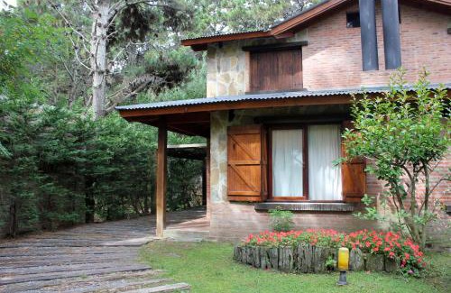 Costa del Este House | Acacias Blancas