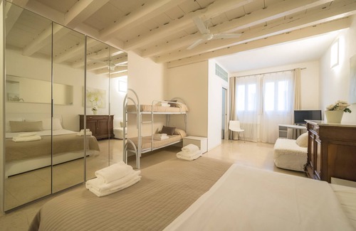 Citta Alta House | Academia Residence