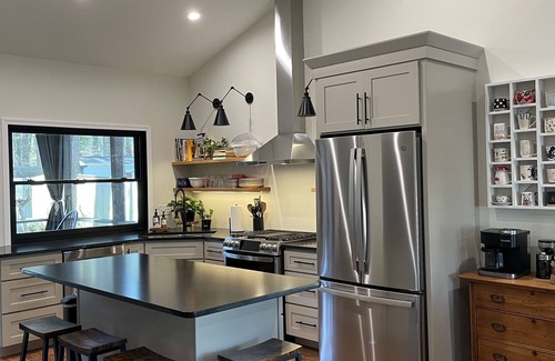Stevensville Cottage | Accessible, Screened-in porch, Sauna, Fire Pit, Dog Friendly