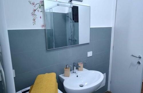 Caselle Torinese Apartment | Accogliente bilocale comodo per aeroporto e centro