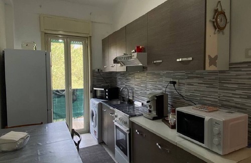 Capaci Apartment | Accogliente e Spazioso a Capaci a 7 Minuti Dalla Spiaggia