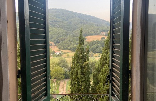 Cittaducale House | Accommodation nestled in the countryside, with natural landscapes, and meadows.