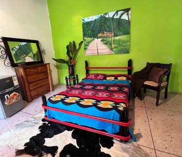 San Diego Hotel | Acogedora Alojamiento en Casa de Montaña