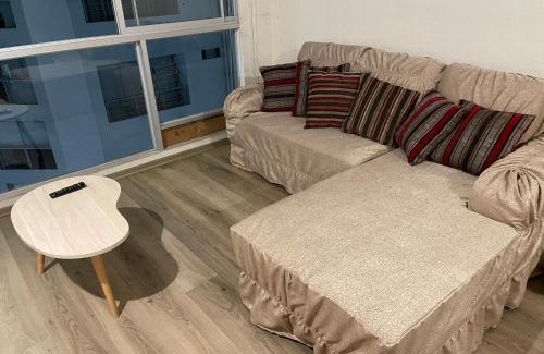 Tejada Alta House | Acogedora habitación privada frente al metro y cerca a la playa