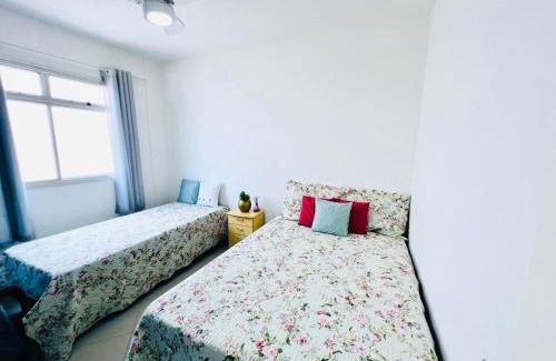 Praia do Morro Apartment | Aconchego na Praia do Morro - 2 quartos com Varanda e Garagem - Perto do Mar