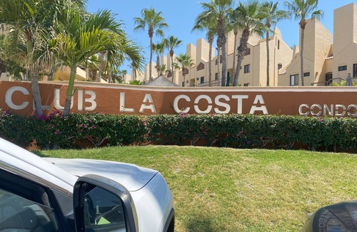 San Jose del Cabo Condo | Across from the Beach - A favorite of Annual Visitors and First time guests.