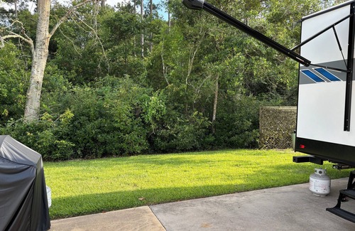 Foley House | Across the street from OWA. Camper rental close to area beaches!