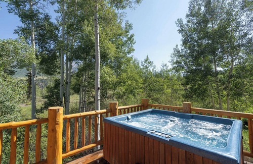 Mountain Village Cabin | Adams Ranch Retreat by Avantstay Free Shuttle 2 Mountain Village & Telluride Ski Resort!