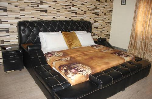 Osogbo Hotel | Adbates Suites and Recreation