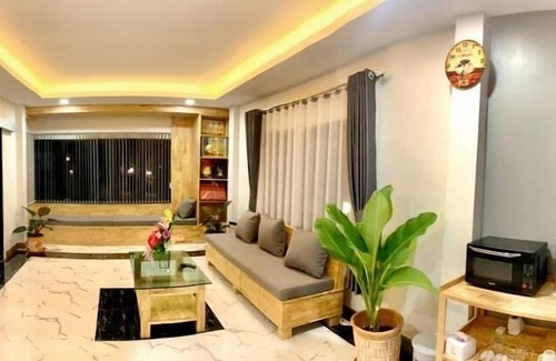 Warin Chamrap Hotel | Add Ubon Hotel