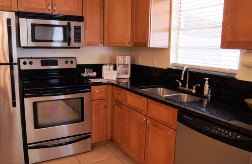 Laurel Hotel | Addys Villas