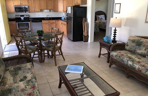 Laurel Hotel | Addys Villas