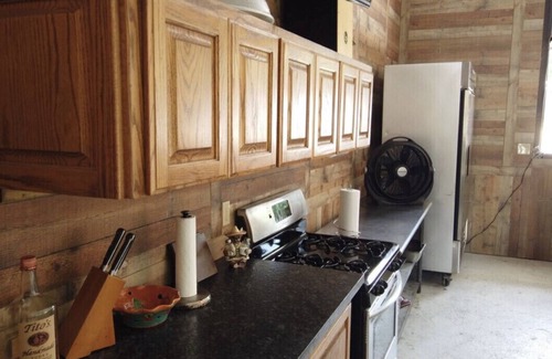 Concan Apartment | Adelynn's Hideaway, Exclusive Private Riverfront @Vacation Frio River Room #2