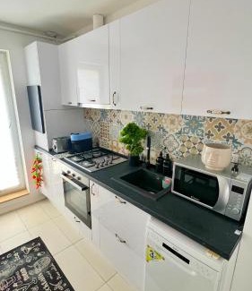 Sector 3 Apartment | Adina Cosmopolis