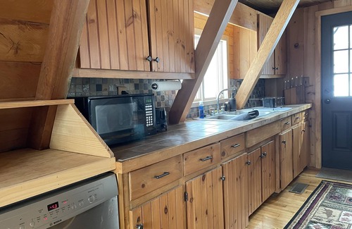 Jay Cabin | Adirondack A-Frame - Ski/Cozy/Mountain Retreat