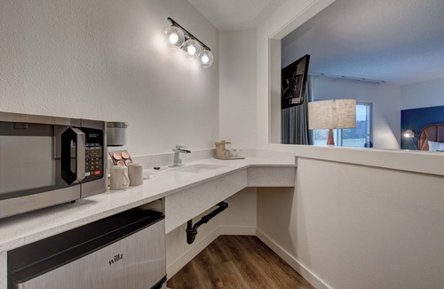 Yachats Hotel | Adobe Resort