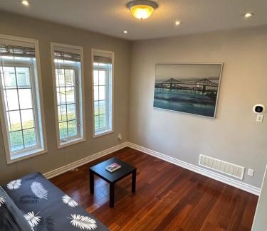 Ajax House | Adorable Ajax House for Rent