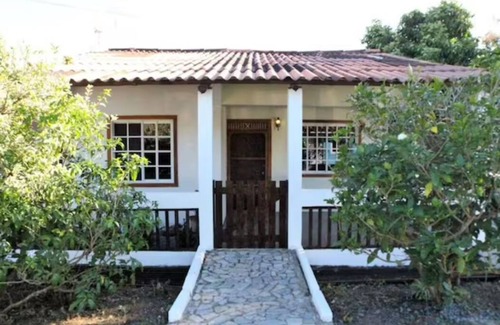 Pedasi House | Adorable Pedasi 2 bdrm fenced home; Walk to Square