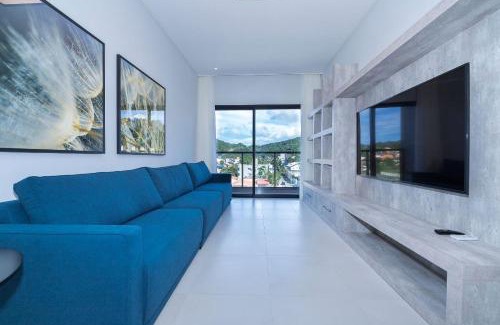 Centro Apartment | Adra 306 - Excelente Cobertura Duplex - Centro/Bombinhas- Rooftop com Piscina - À poucos metros da praia - (Consultar serviços de roupas de cama e banho)