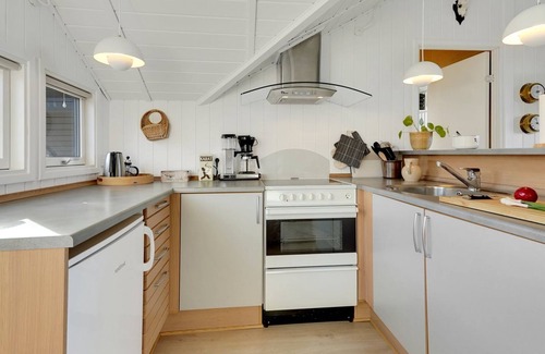 Venemose House | "Adrina" - 175m from the sea by Interhome