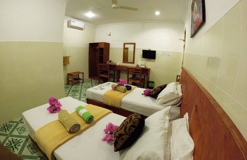 Guraidhoo House | Adroit Beach Inn
