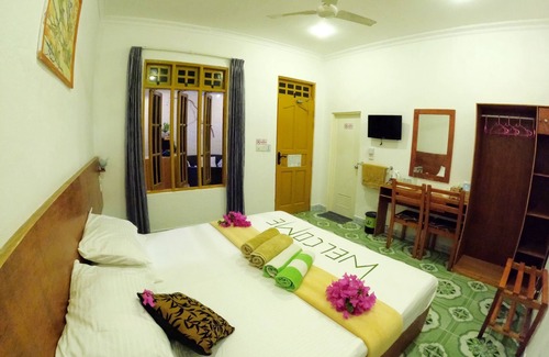 Guraidhoo House | Adroit Beach Inn