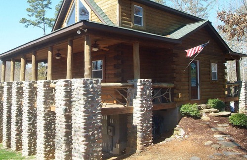 Monroe Cabin | Adventure and Relaxation in Charlotte