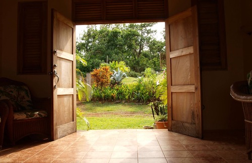 Calibishie Villa | ADVENTUROUS, SECLUDED VILLA WITH STUNNING VIEWS