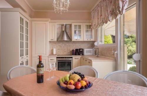 Kriopigi Apartment | Aegean Residence #A - F & B Summer Collection