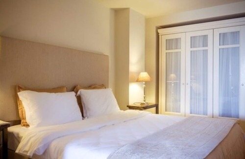 Skiathos Town Hotel | Aegean Suites