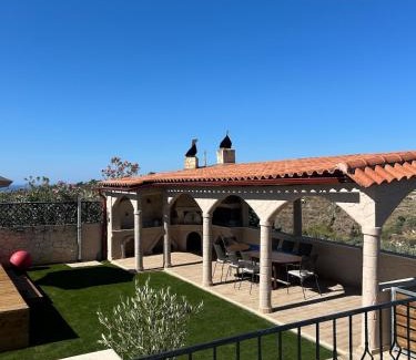 Athanatoi Villa | Aegli Villa - Private Retreat near Heraklion