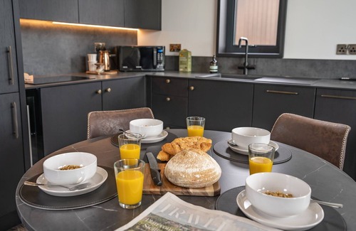 Llangefni Cottage | Aethwy Lodge - sleeps 4 guests in 1 bedroom