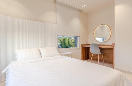 Aewol House | Aewol Damdam Stay