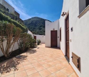 Lipari Historic Centre House | Affittacamere A f r o d i t e