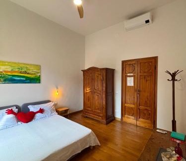 Sant' Ambrogio House | Affittacamere Medusa