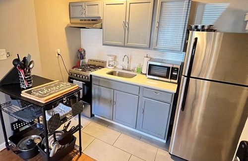 Rosedale Apartment | Affordable Long-Term Work or Study Rental