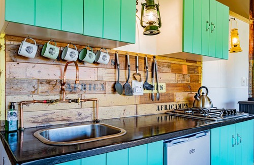 Balgowan RV Rental | AfriCamps at Gowan Valley - Glamping