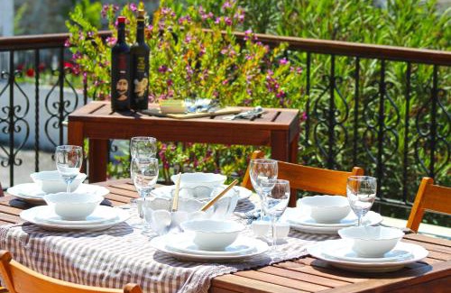 Kala Nera House | Agape