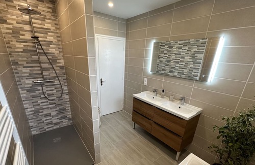 Joinville House | Agréable Maison Avec Jardin et Balcon à Joinville