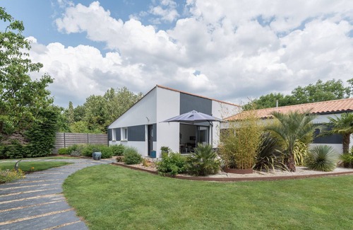 Chaumes-en-Retz House | Agréable maison avec grand jardin et terrasse