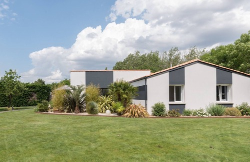 Chaumes-en-Retz House | Agréable maison avec grand jardin et terrasse