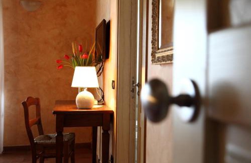 Torre di Ruggiero House | Agriturismo Creta Rossa