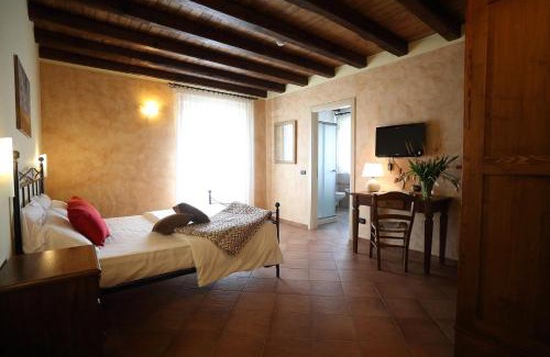 Torre di Ruggiero House | Agriturismo Creta Rossa