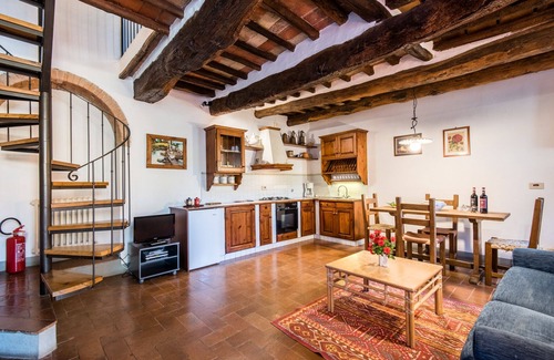Castellina in Chianti House | Agriturismo La Ferrozzola